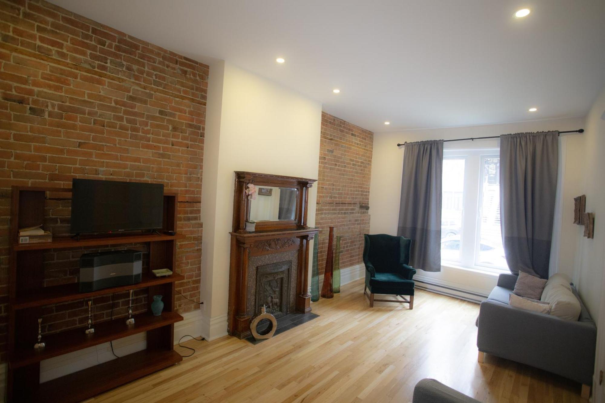 Spacious Downtown Montreal Apartment, 4Br-2Ba,Free Wifi Luaran gambar
