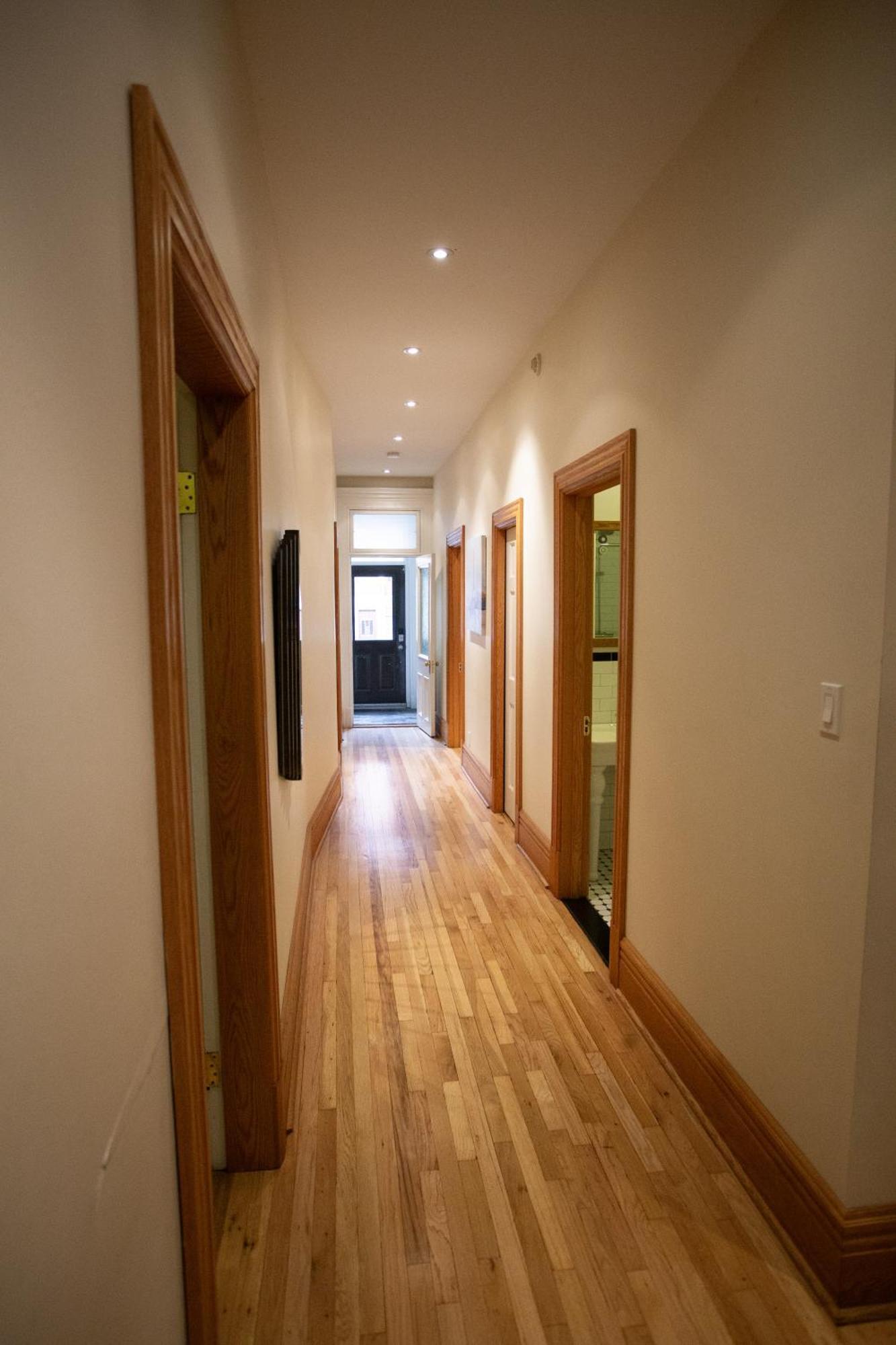 Spacious Downtown Montreal Apartment, 4Br-2Ba,Free Wifi Luaran gambar