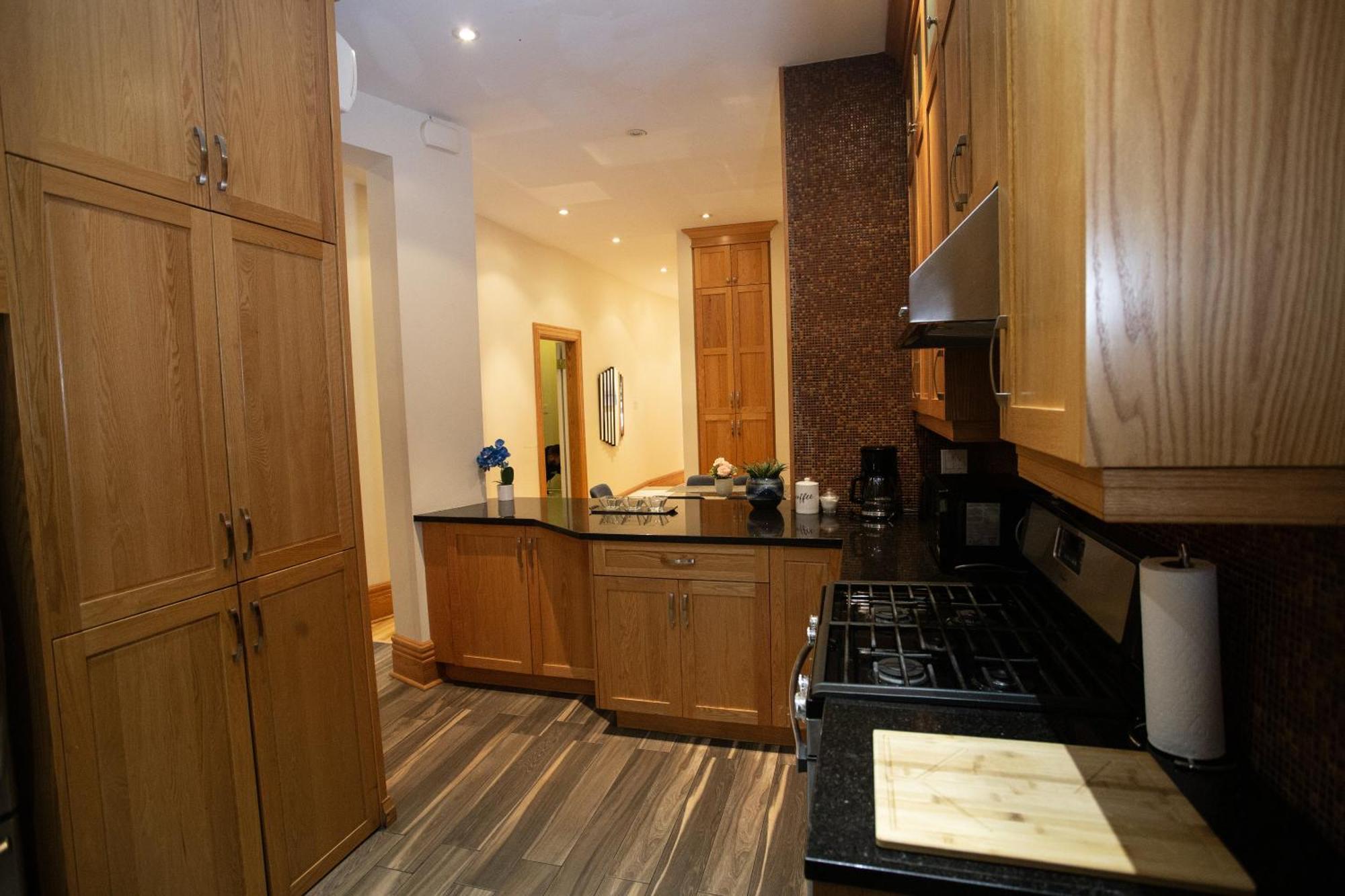 Spacious Downtown Montreal Apartment, 4Br-2Ba,Free Wifi Luaran gambar