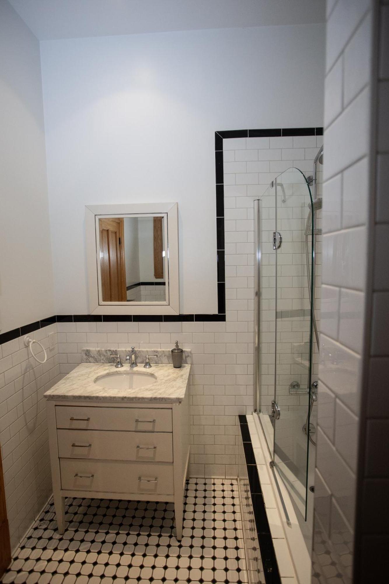 Spacious Downtown Montreal Apartment, 4Br-2Ba,Free Wifi Luaran gambar